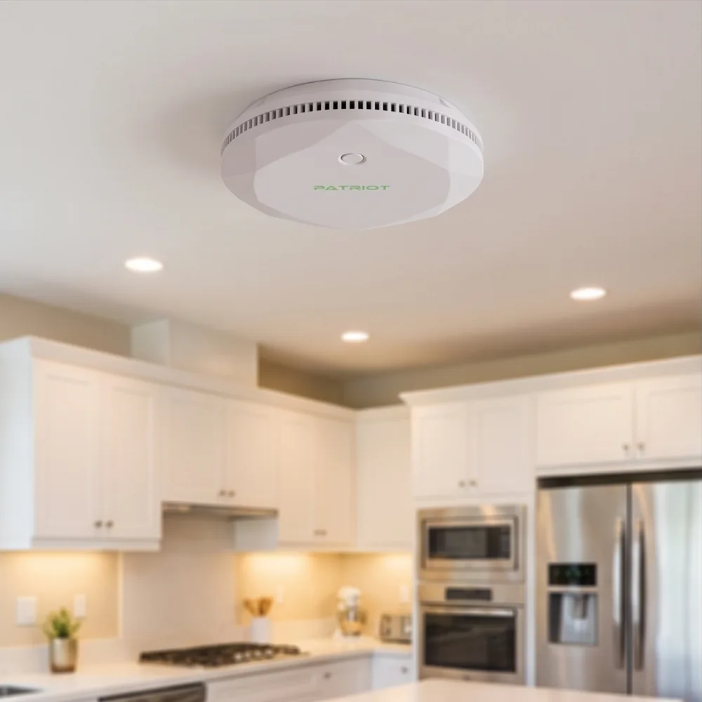 Patriot SmokeDetector на потолке кухни